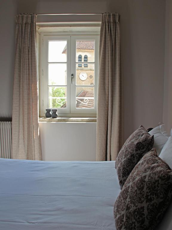 Hotel Courtille De Solutre Zimmer foto